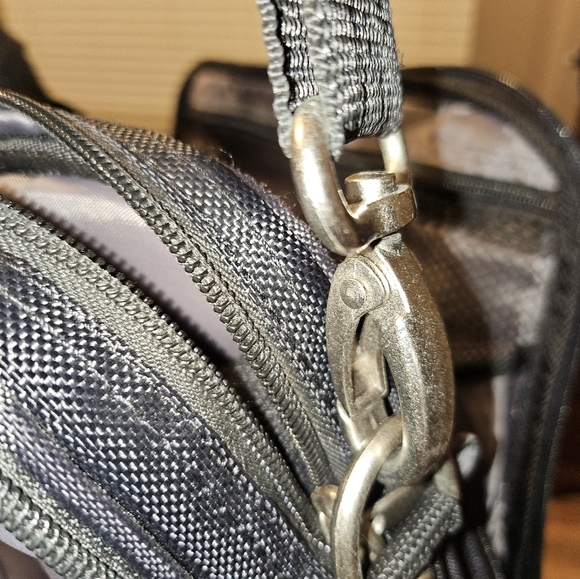 Dell Black Laptop Bag - Picture 12 of 16